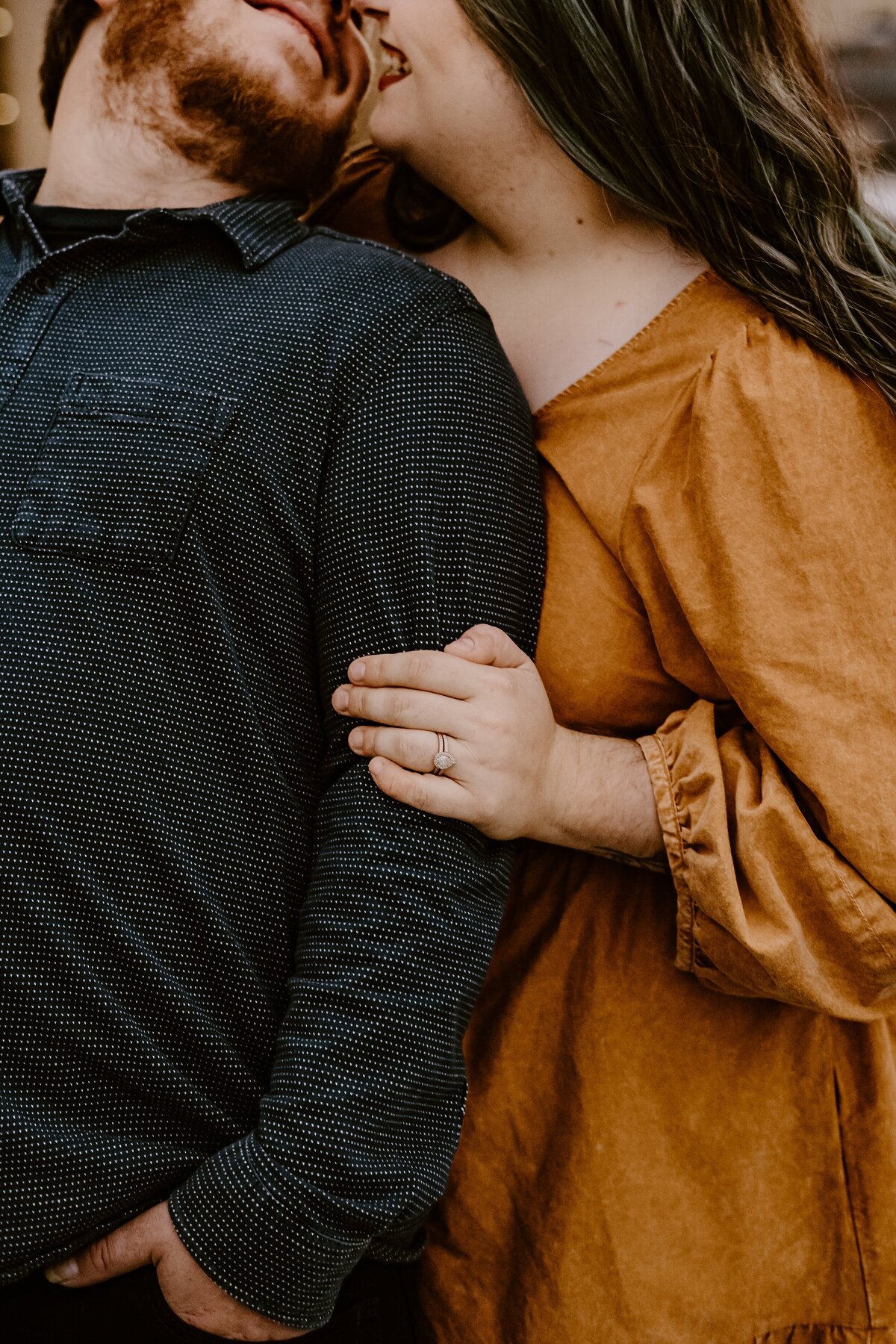 closeup-engagement-ring-detail-des-moines-storyteller-collective-photo-co
