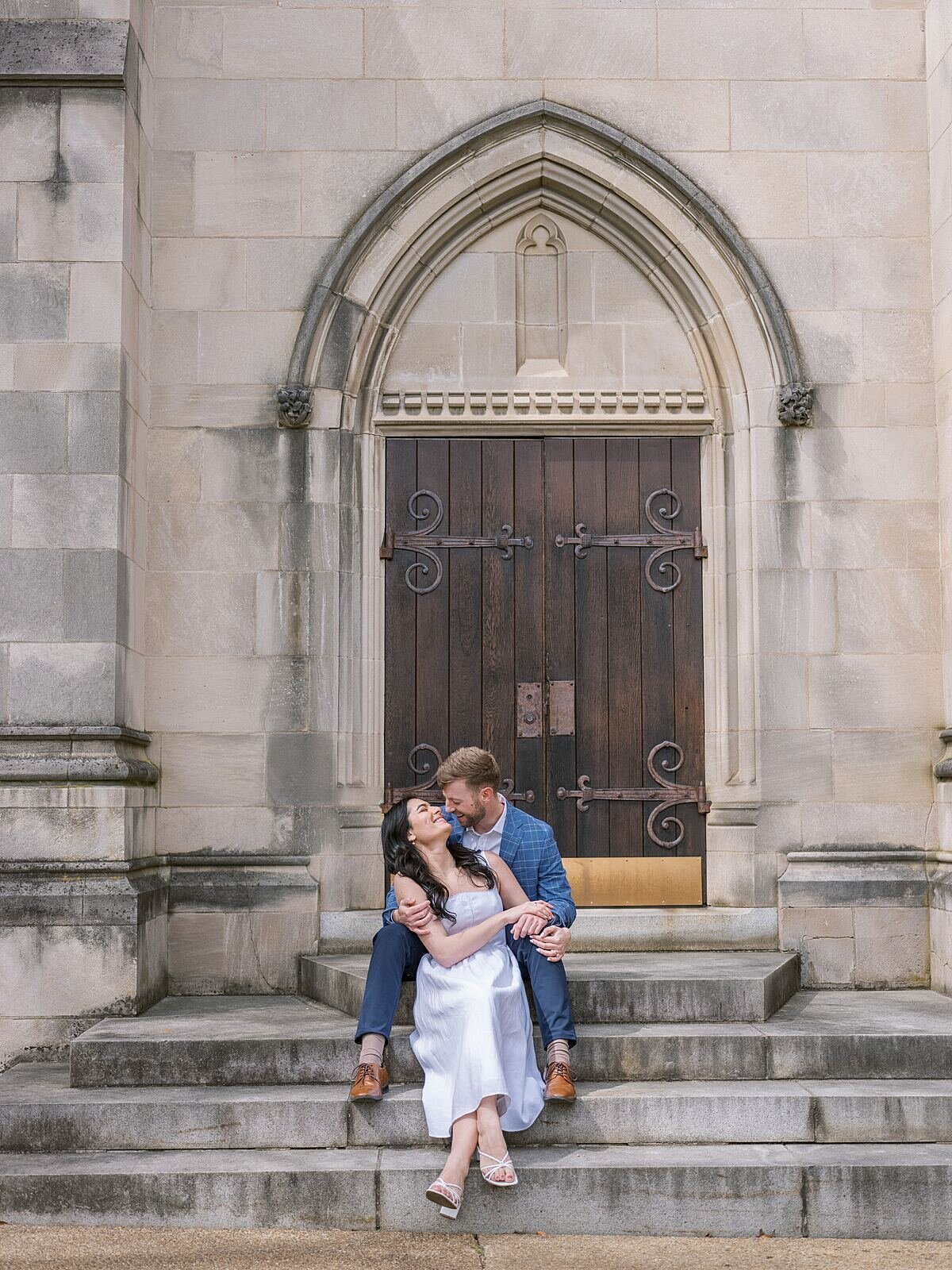 Anna-Wright-Photography-National-Cathedral-Engagement-Session_1132