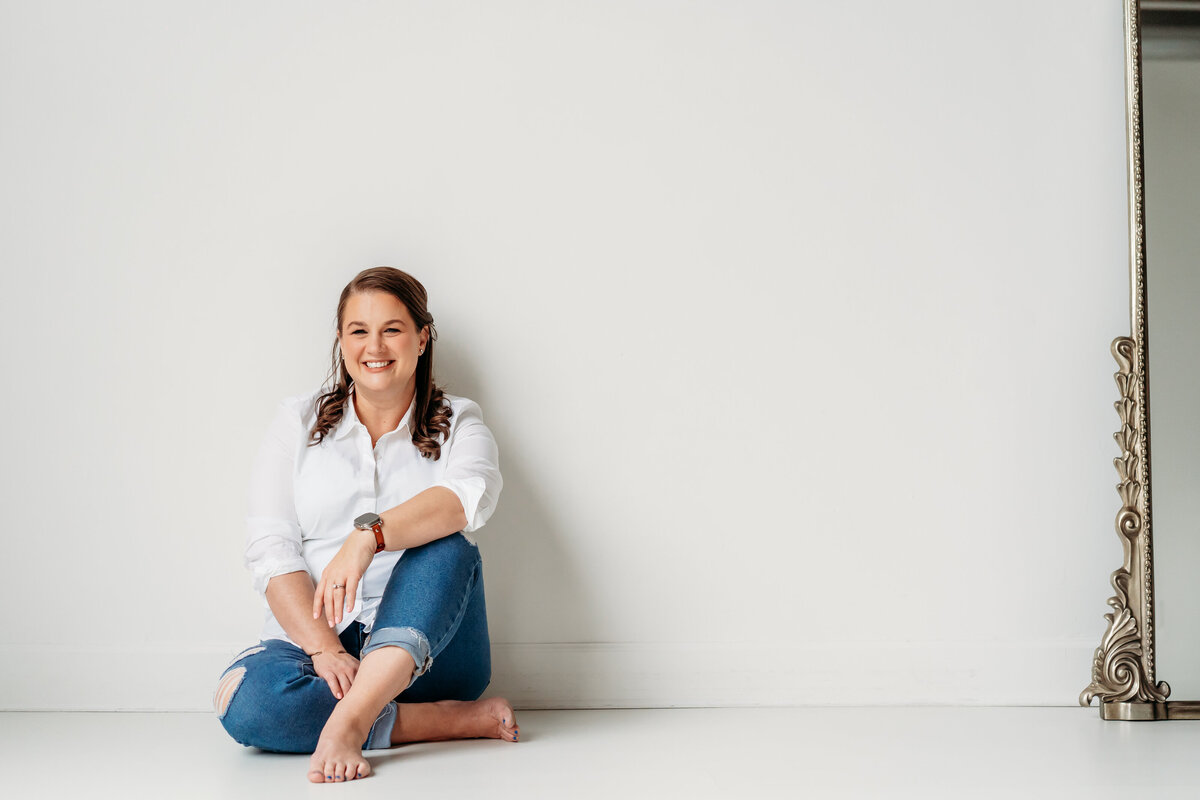 Elizabeth Buergler Birth Photographer logo