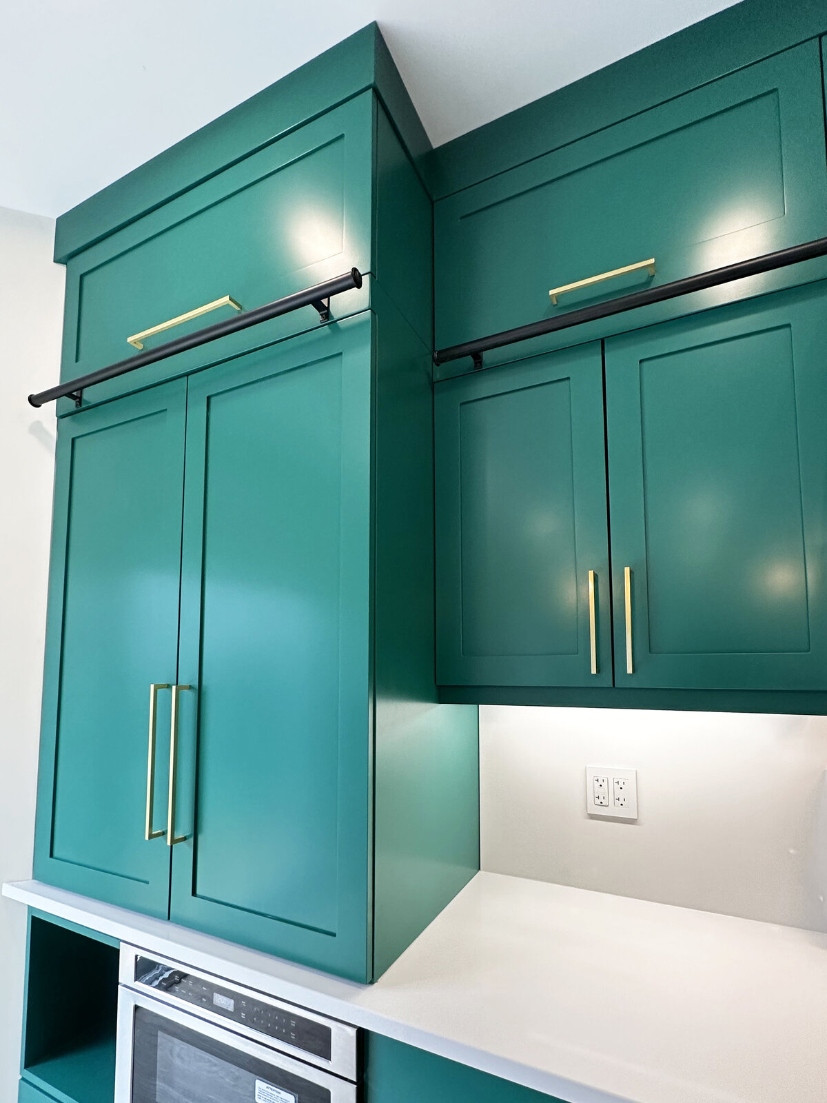 Emerald Green with Envy Kitchen Renovation Interior Design (22)