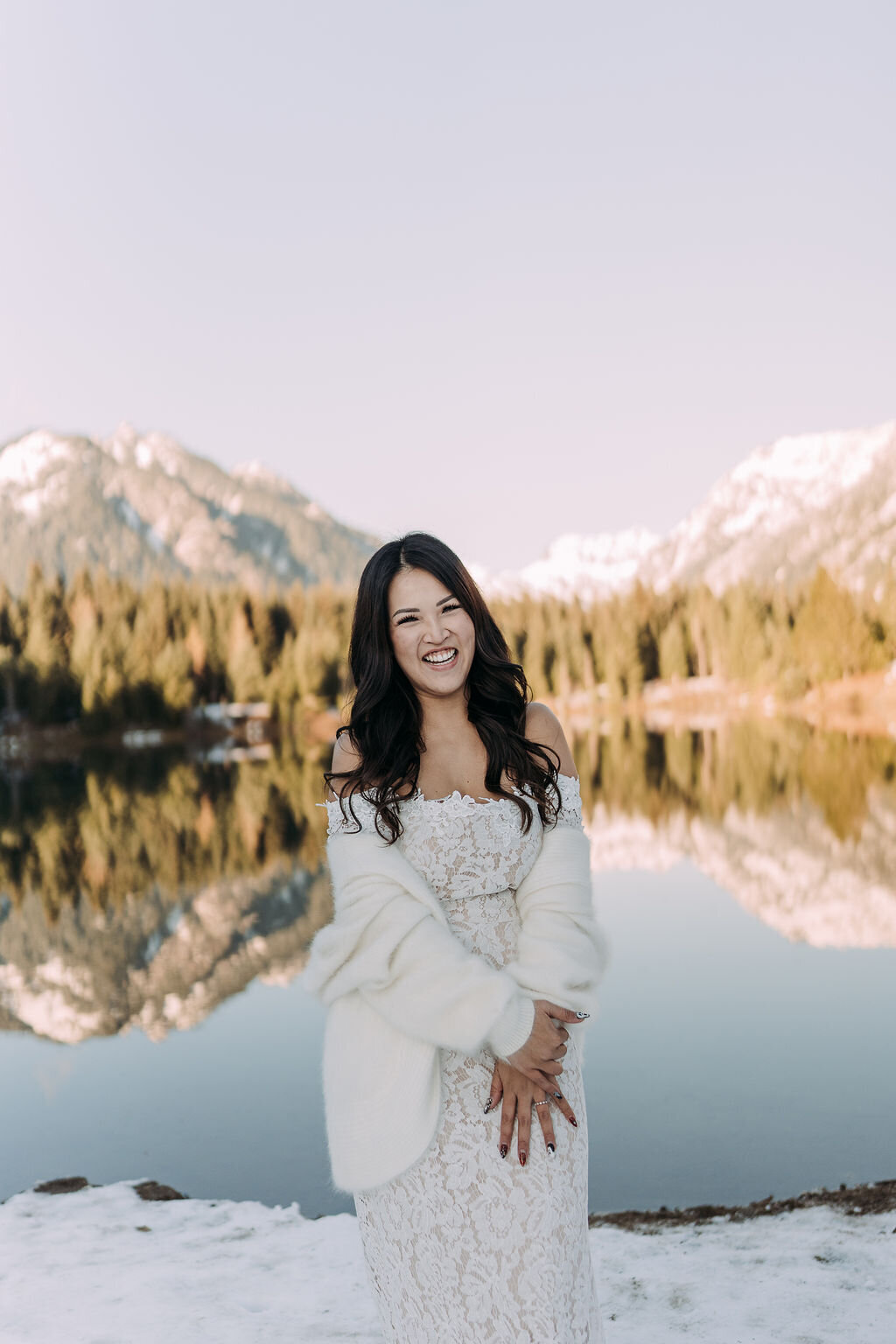 Joyce Li Photography Destination Wedding Elopement Engagement Lifestyle Portrait Photographer West Coast Seattle Washington California goldcreekpondengagement-9