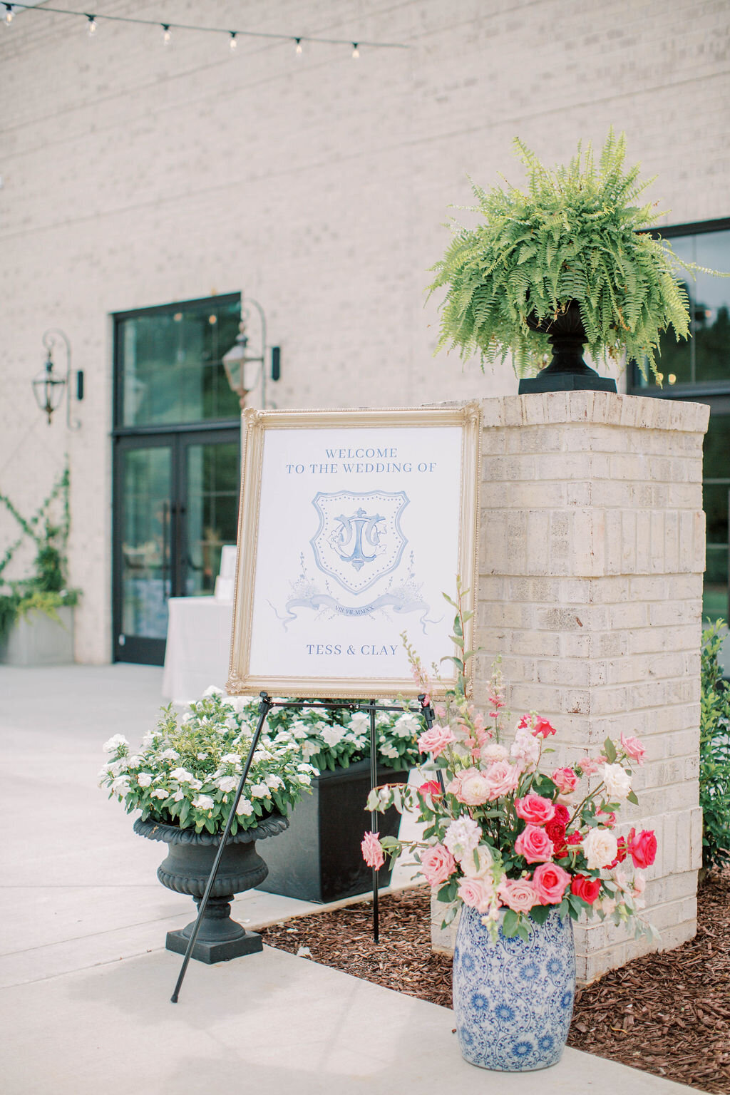 garden style accents at entry way