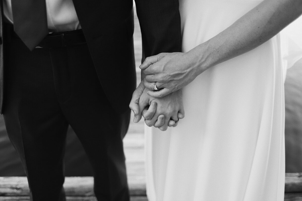 amy-humphries-hAYKIbGt4fg-unsplash