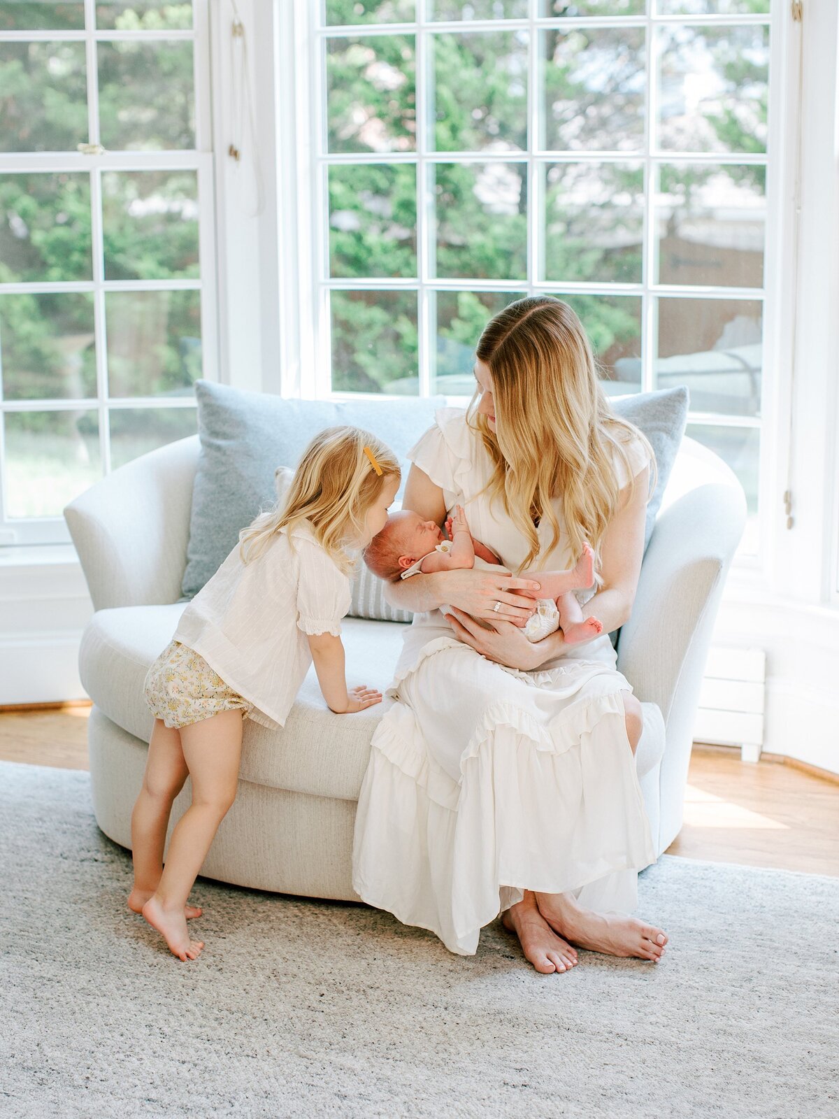 modern-indoor-newborn-richmond-va-photos-amy-nicole-photography-0010