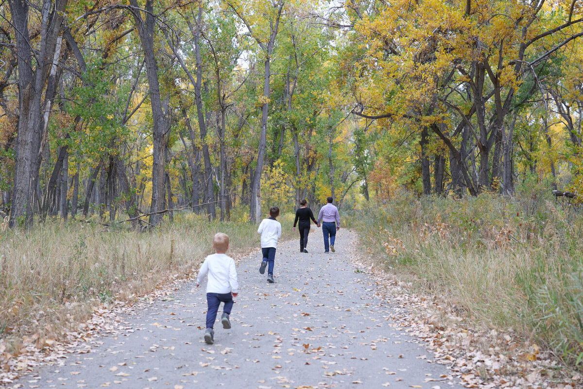 LylyNoblePhotography.Whitacre FamilyPhotos.cherrycreekstatepark.colorado-48