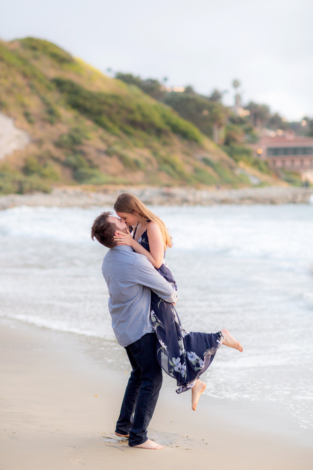 southern-california-beach-engagement-photographer_03
