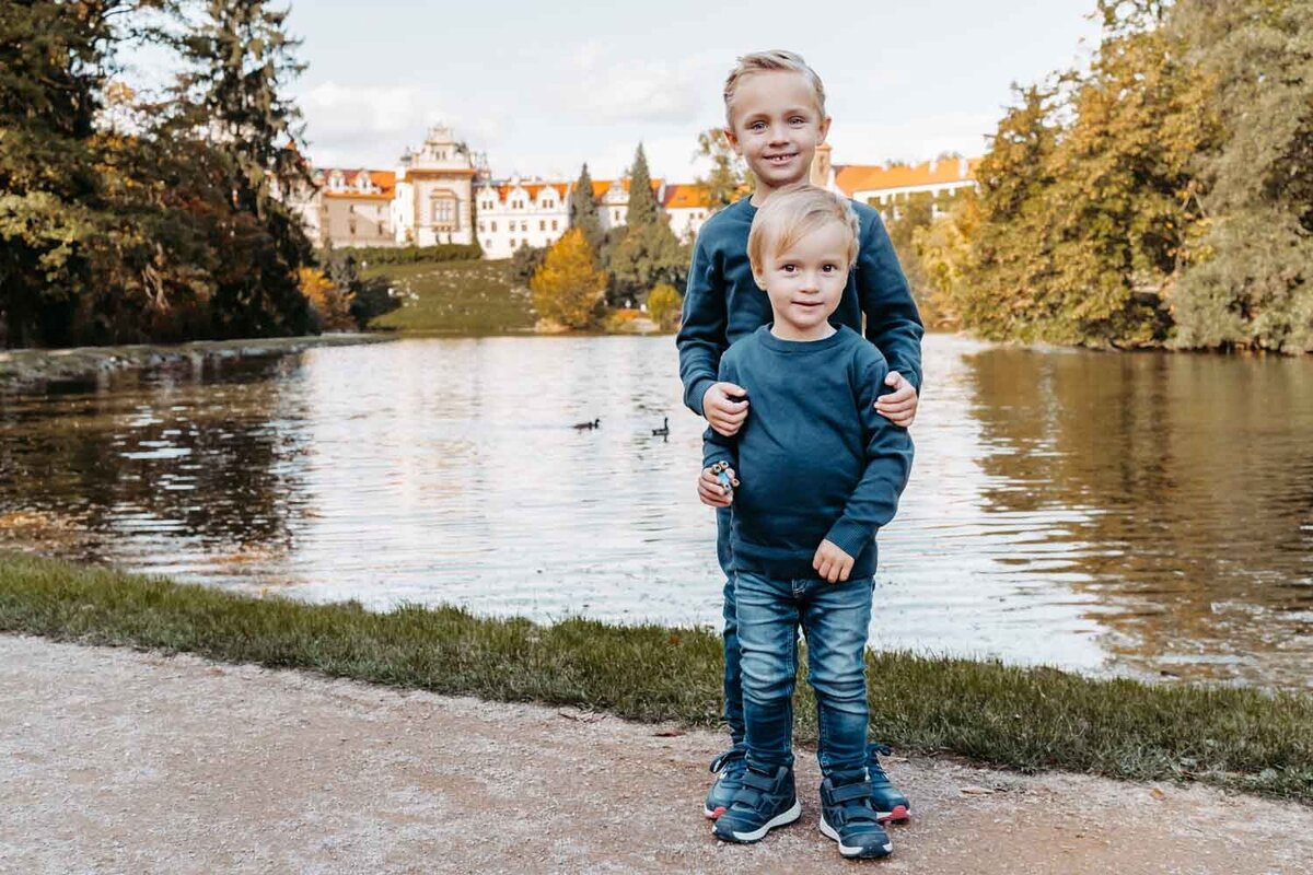 Rodinne_foceni_Pruhonicky_park_Fotografka_Karolina_Ticha26