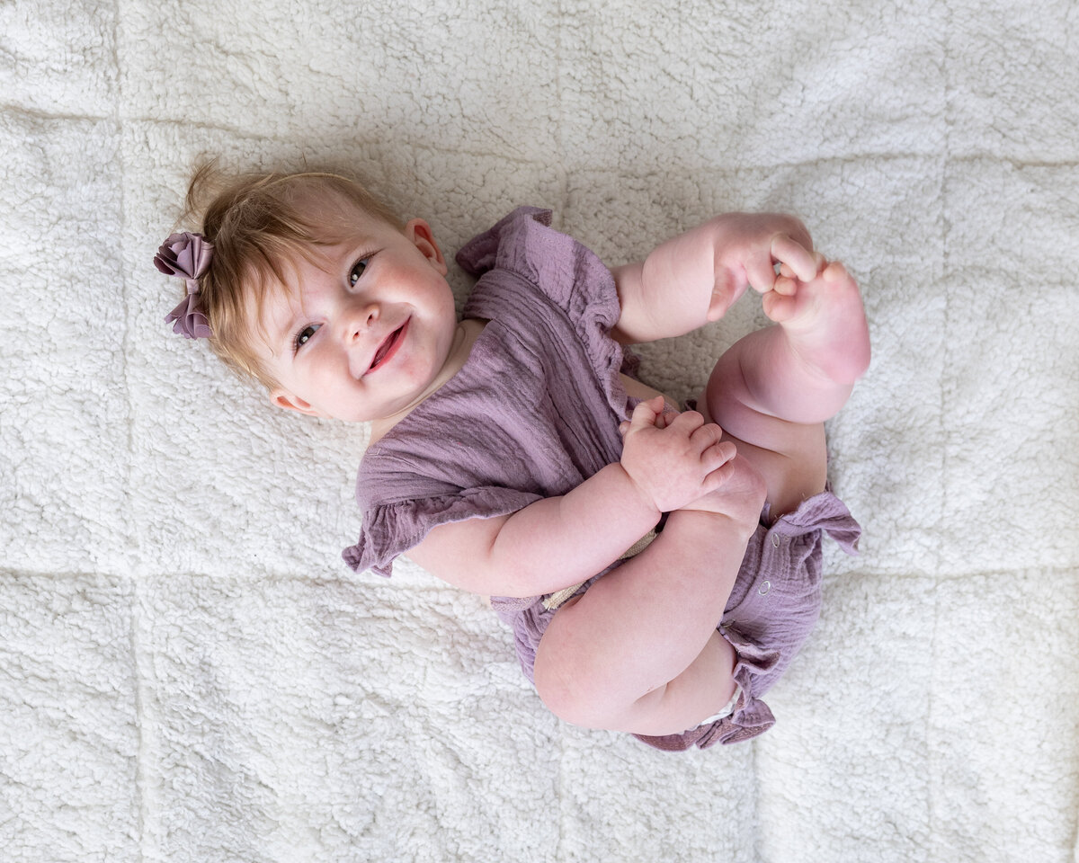 Charlotte 6mo-DimensionsPhotography-5028