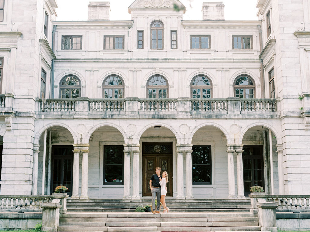 Hannah&Andrew_CharlottesvilleEngagementSession_FINAL-106
