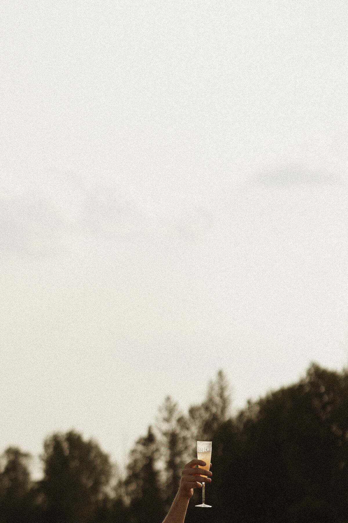 PREVIEW-Mat&Em-8387
