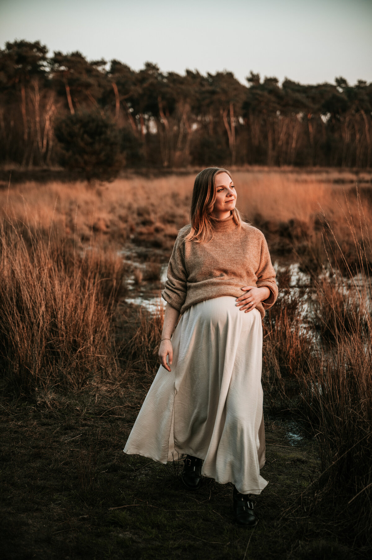 Jiscafotografie_zwangerschapsshoot_zwangerschapsfotograaf_fotograafnijmegen_fotograafgelderland_fotograafbrabant-439