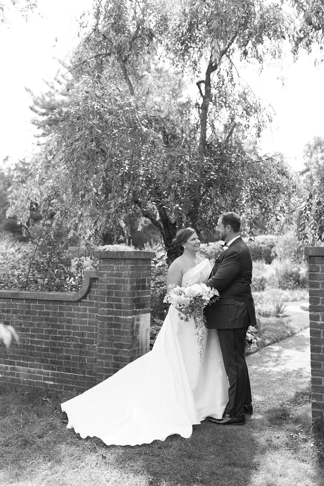Glen Magna Farms Wedding-Halie Child Photography-21