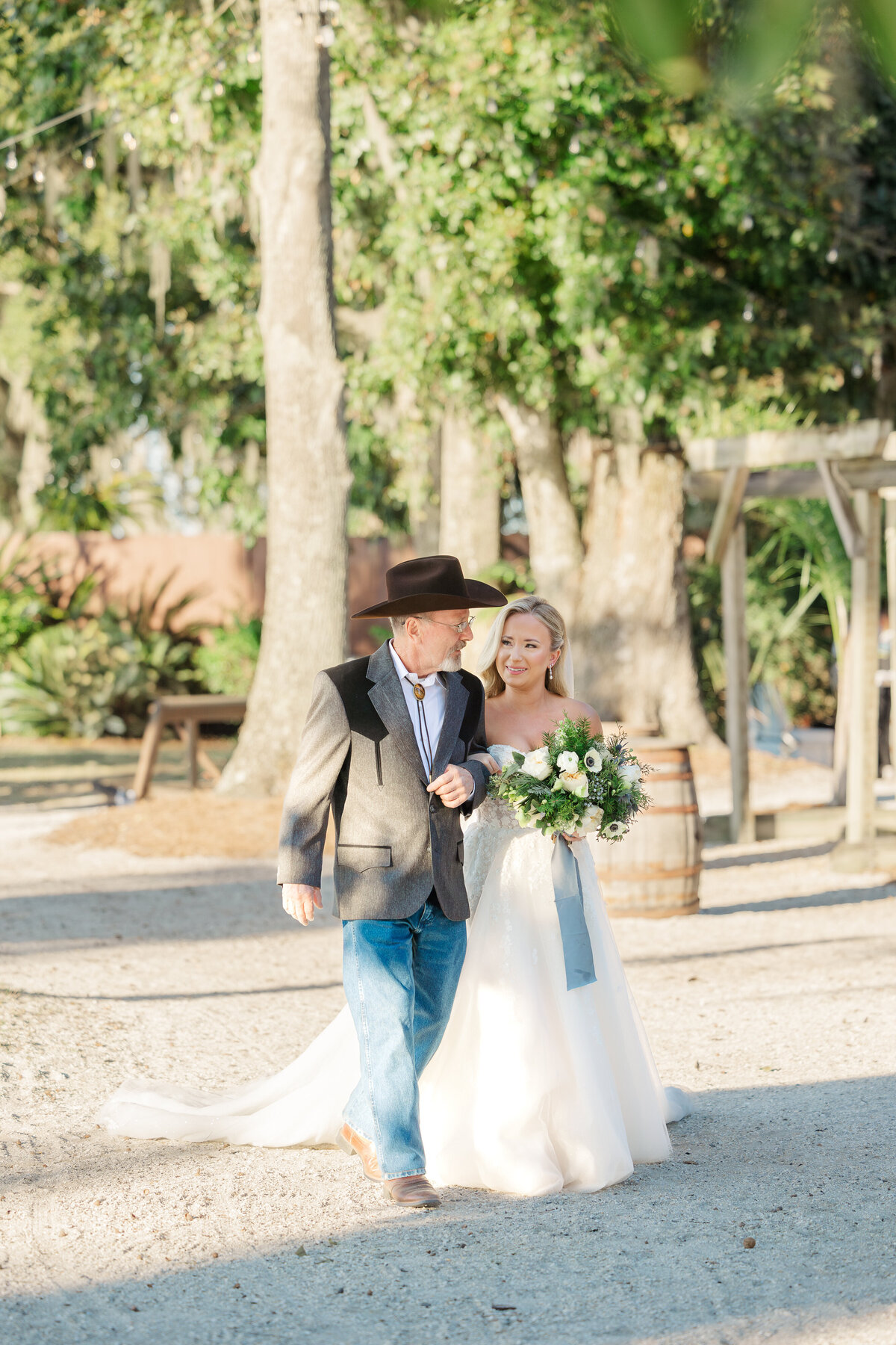 ADP_Megan+Cody_Wedding_La Venture Grove-3