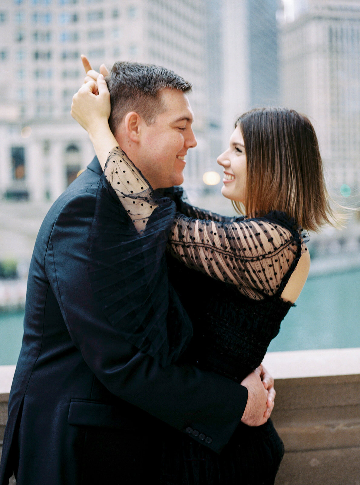 chicago-riverwalk-engagement-_070