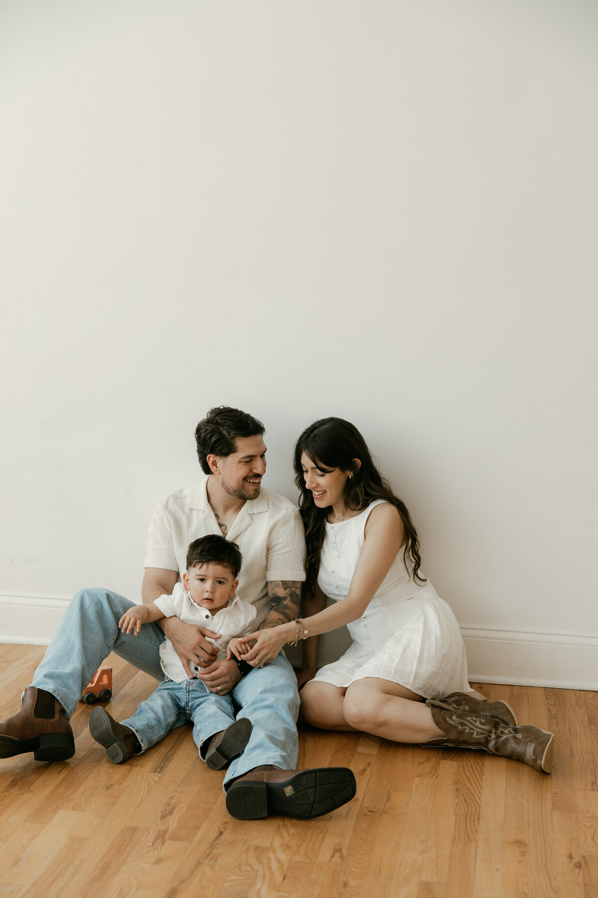 Abigail Anne Photography Storytelling Wedding Photographer in Colorado and Chicago — Family Photo 37