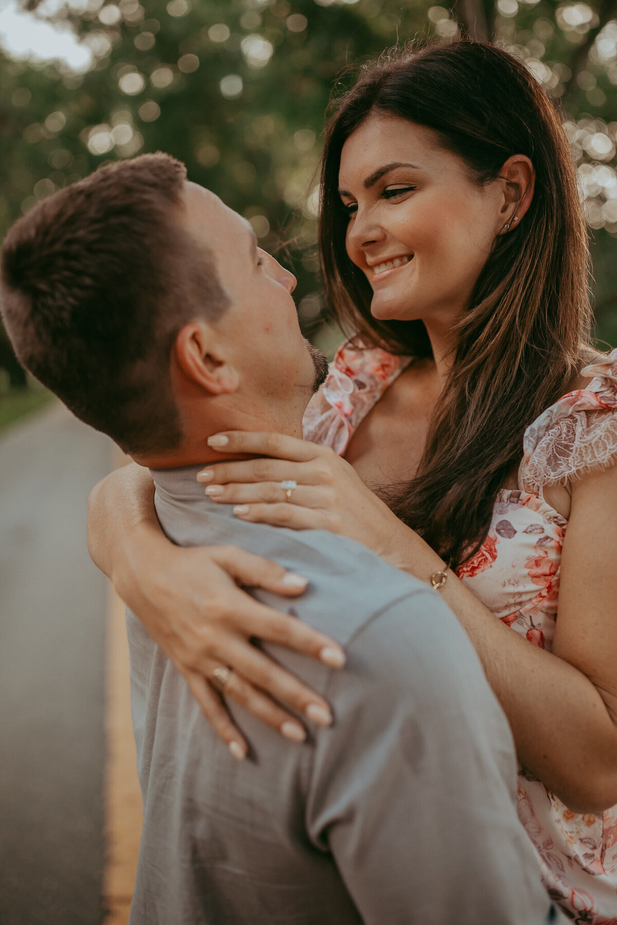 BRIDGE ROAD ENGAGEMENT PHOTOSHOOT