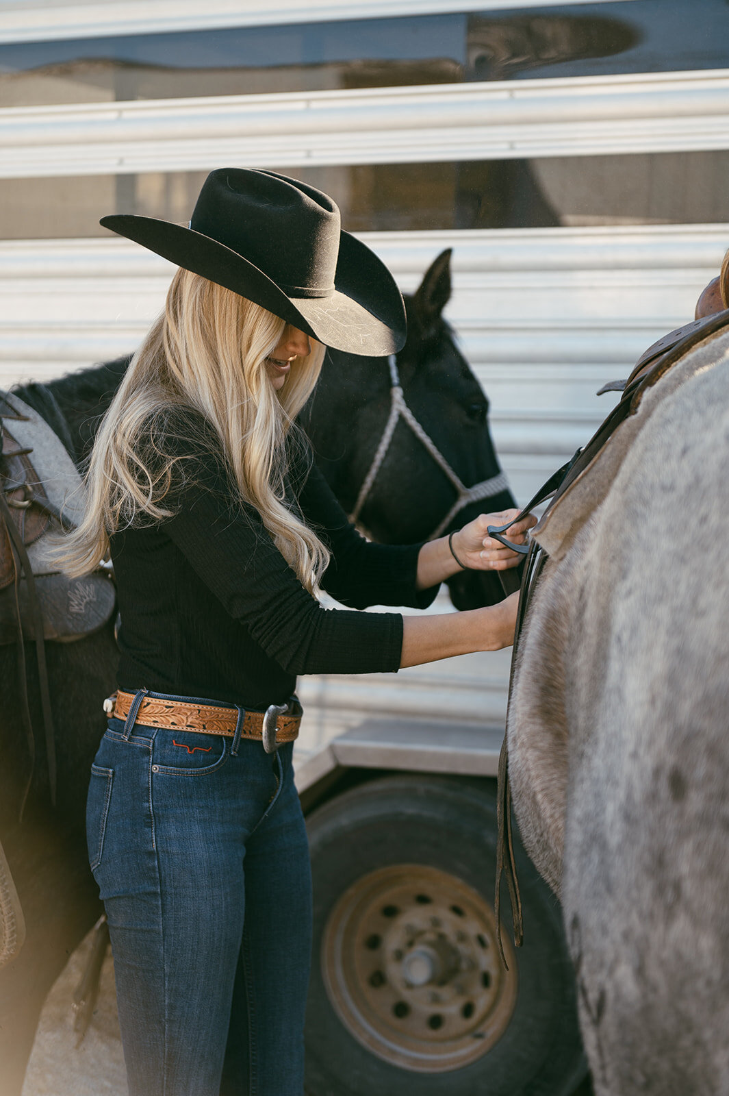 presley-gray-photo-montana-western-ranch-couples-photoshoot-1460