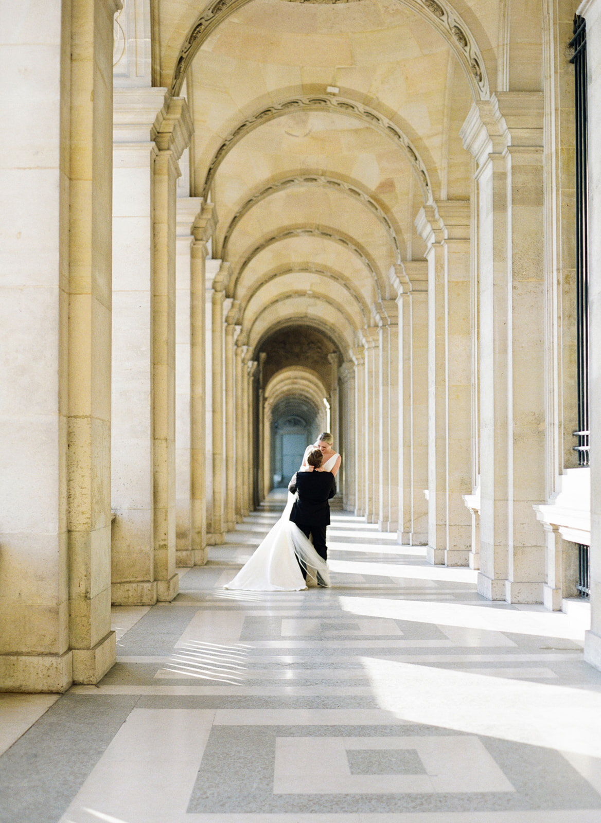Herndon_Banks_Wedding_Paris_France_TaraHodgesPhotography140