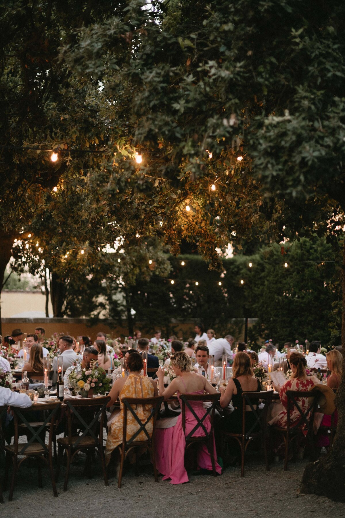 Flora_And_Grace_Editorial_Tuscany_Analog_Editorial_Wedding_Photographer (1 von 1)-26