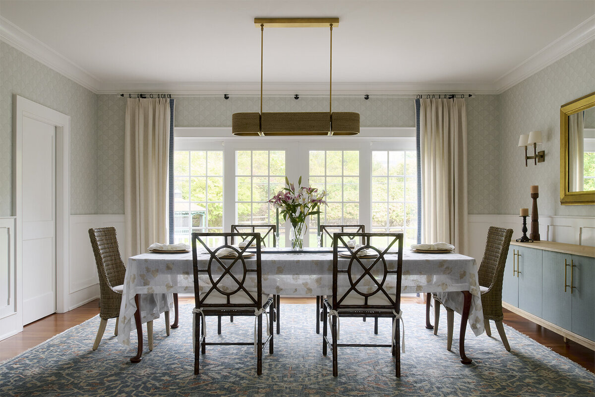 lantern_lores_dining_01