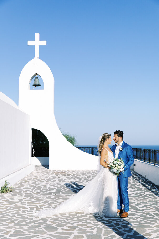 Villa wedding in Rhodes Greece with chandelier installations  (46)