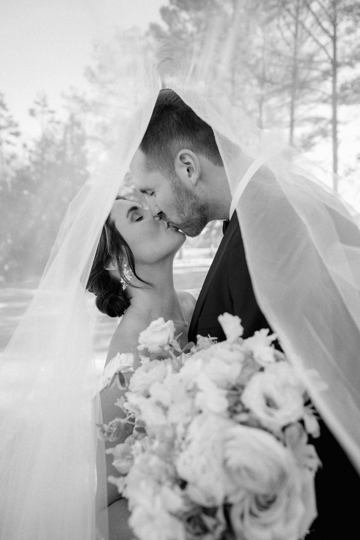 Renaissance Ross Bridge Resort Wedding Photographer-29