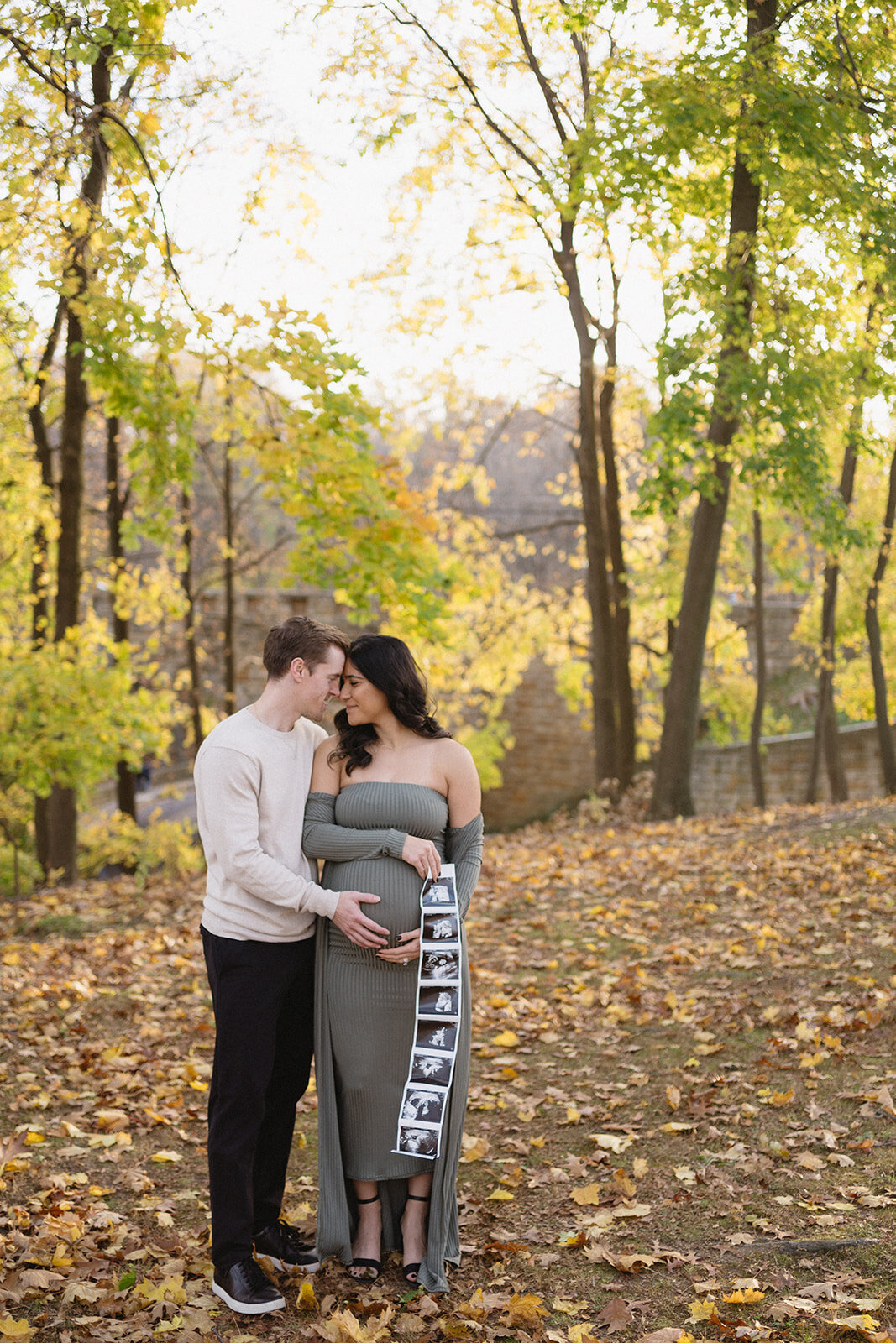 Jenna+RyanMaternityClevelandOhioGinaMariePrestiPhotography.jpg-165