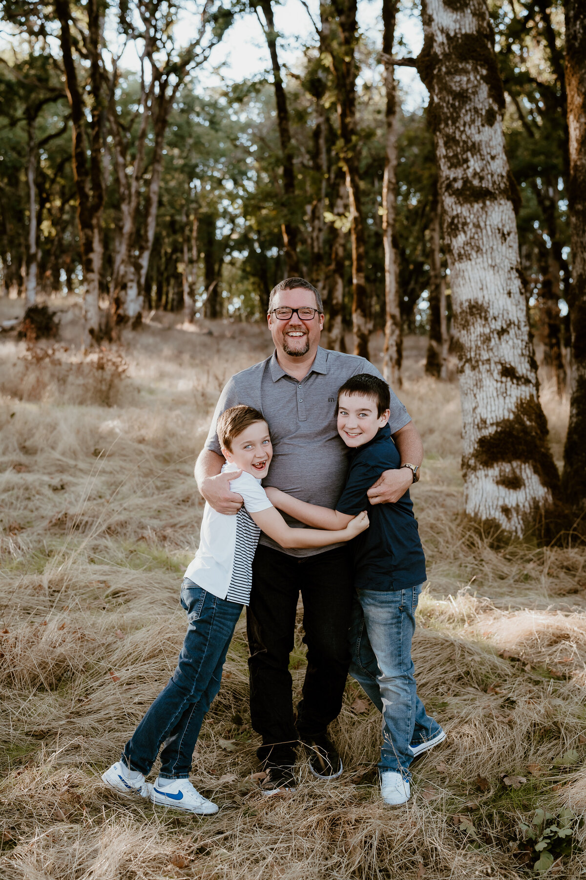 Family photos  Salem,  Oregon by Magnolia June Visuals