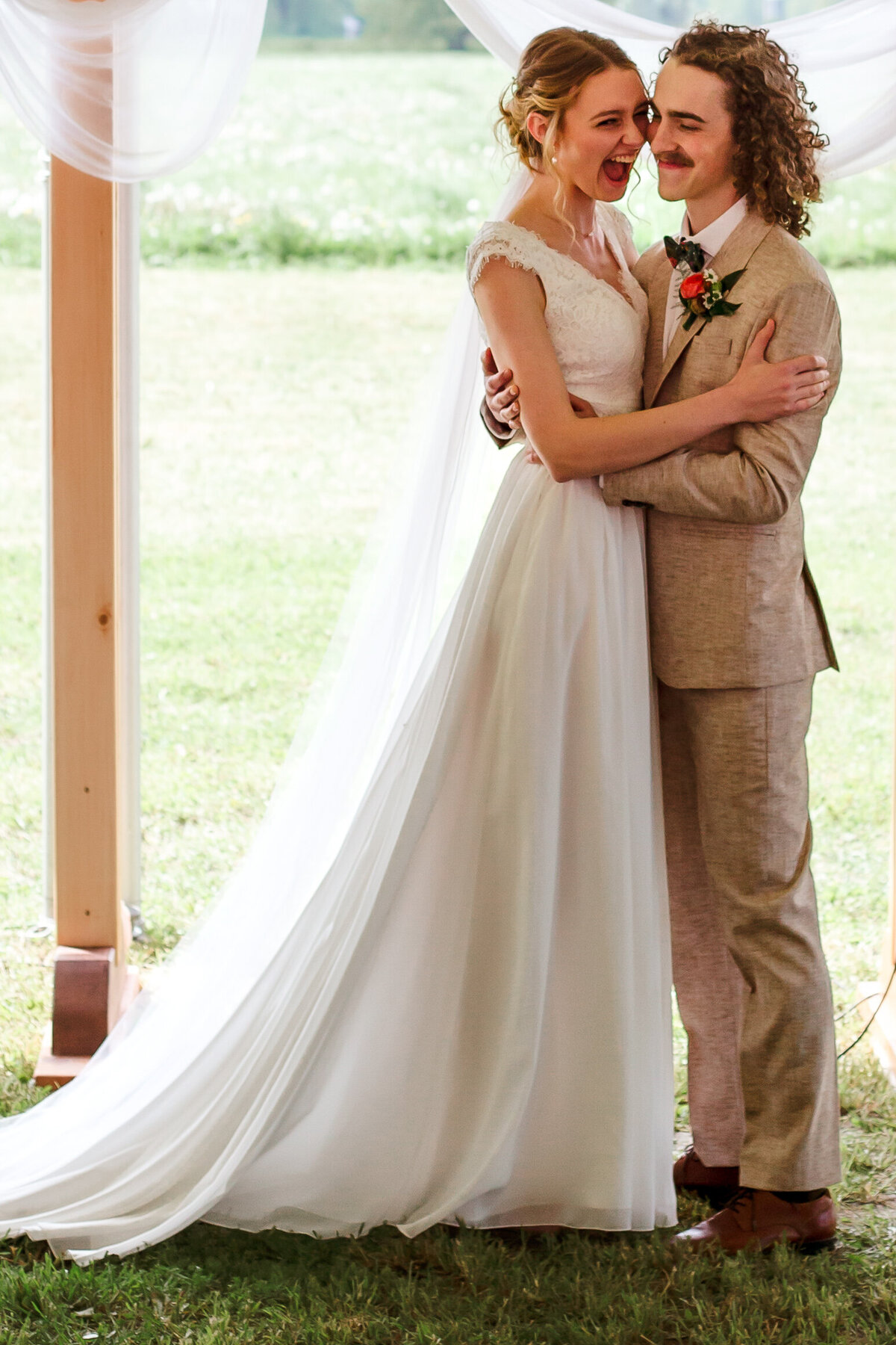 abbotsford, wedding, fraser valley, ceremony, excited