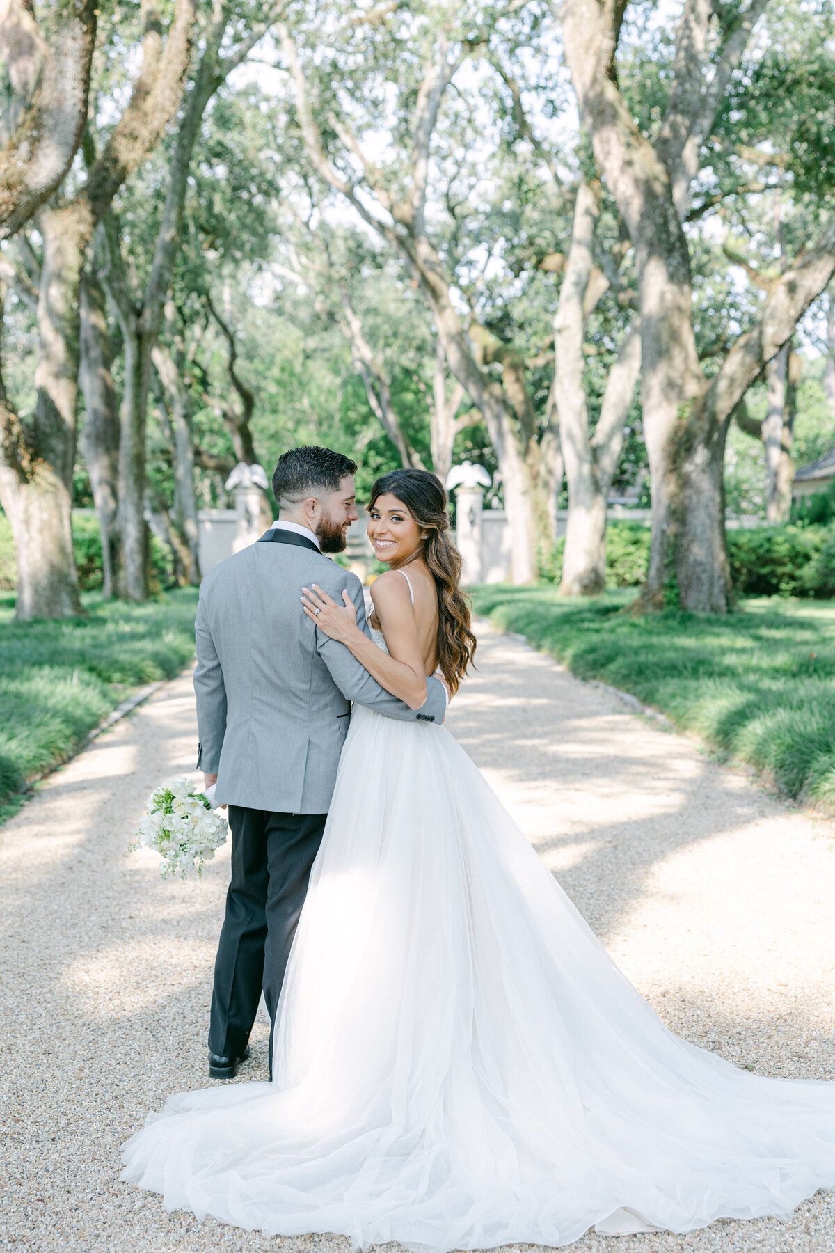 New_Orleans_LongVue_House_and_Gardens_anniversary_session_Alyse_and_Ben_Photography-2209