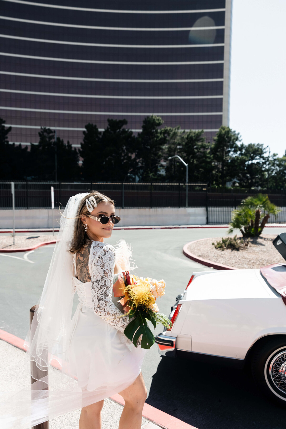77_riskyexposure_sasha-andy_las-vegas-elopement-photography