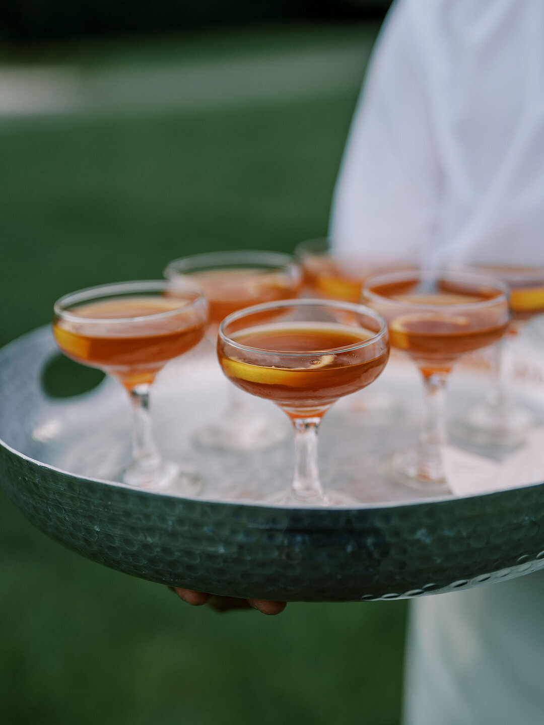 KathleenRob5-3-25GlenstoneGardenVA-VickiGraftonPhotography-669