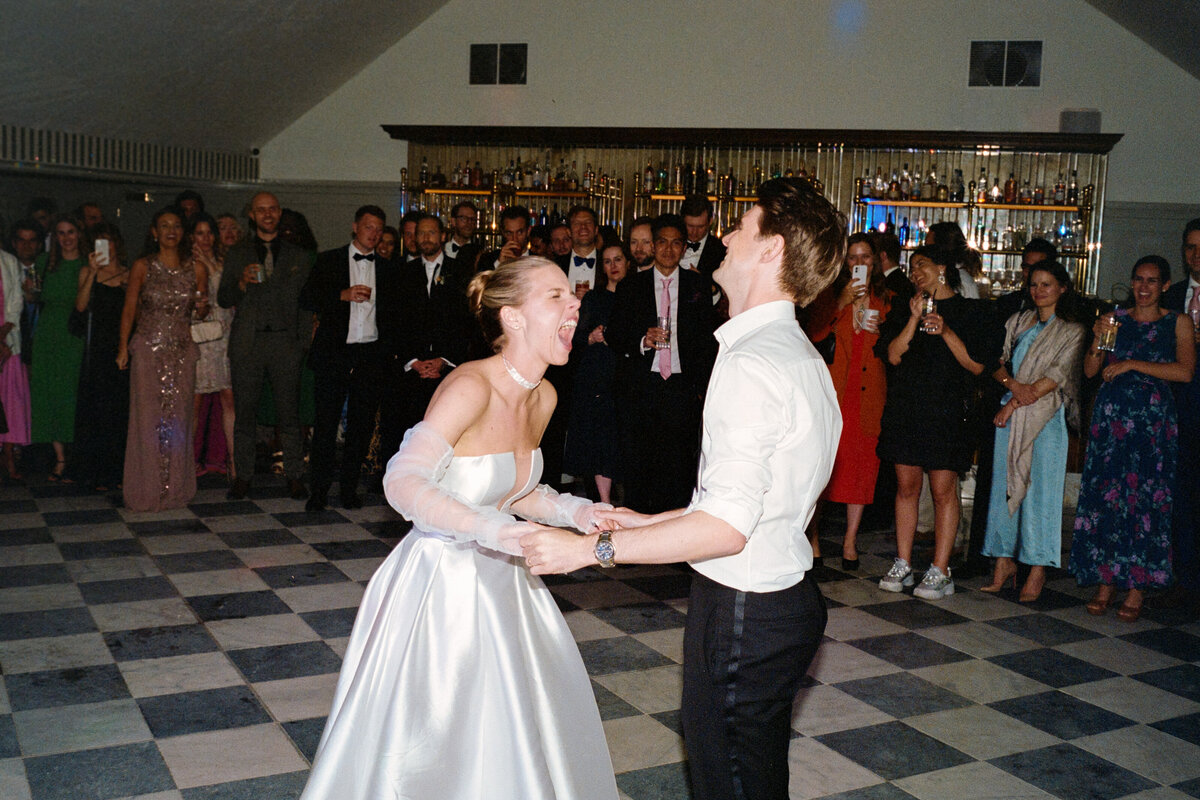analogue-wedding-photography-31