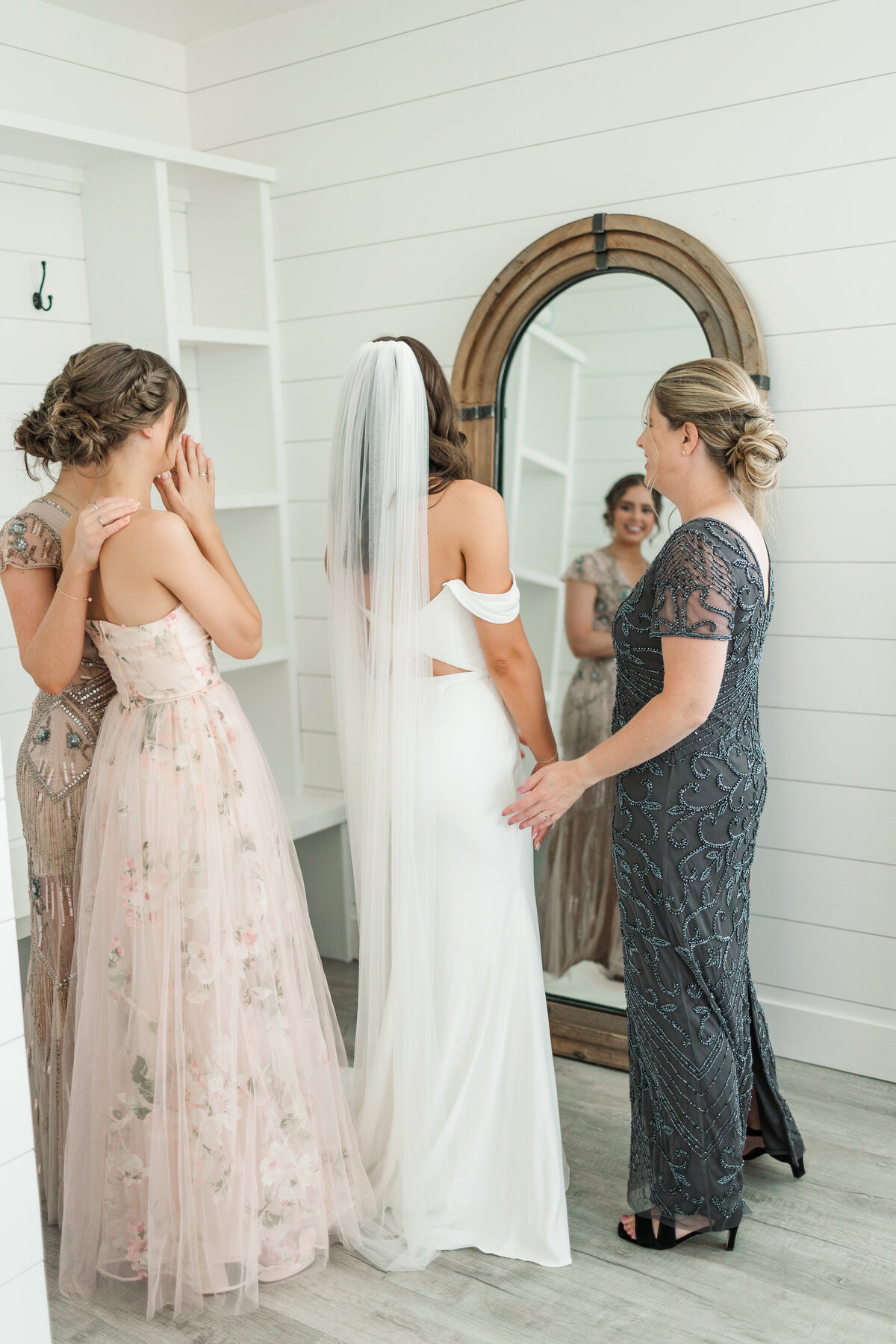 99Getting Ready20230603- Koral Hull Photography