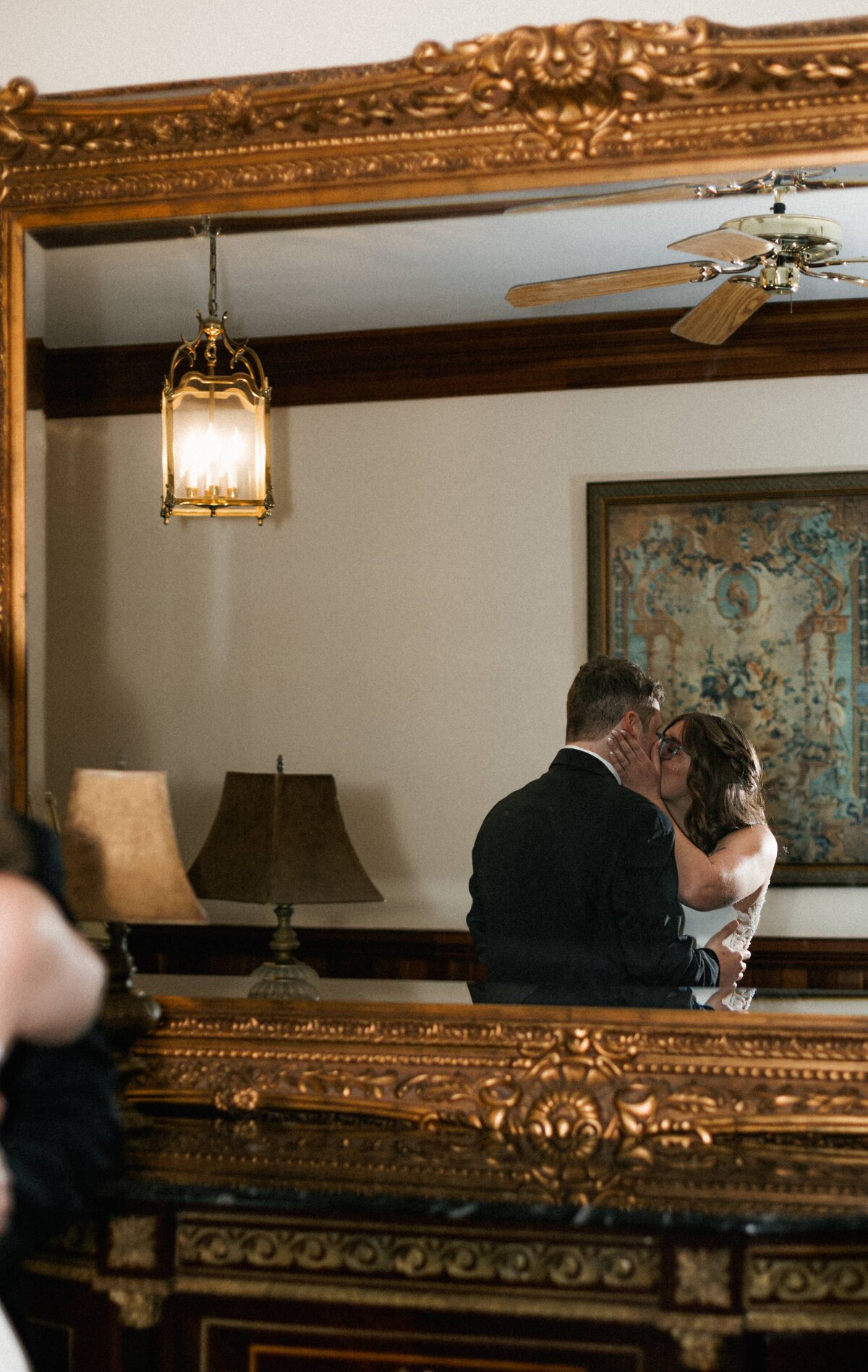 Unposed wedding photography in documentary style