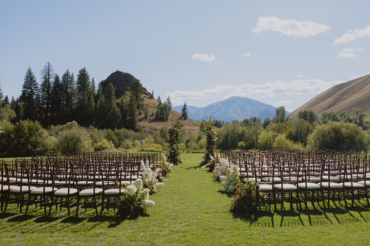 trail-creek-cabin-end-of-summer-wedding-kelly-jackson-details-1