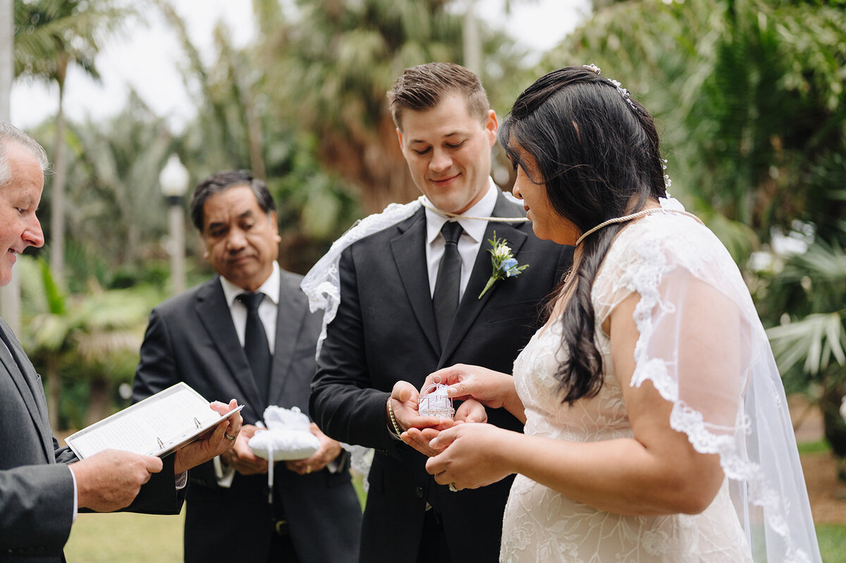 mcneile-photo-elope-tampa-chantilly-chic-celebrations-gizella-kopsick-park-9