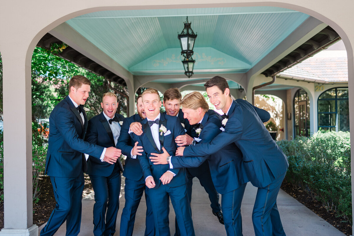 denver-wedding-photographer-groomsmen