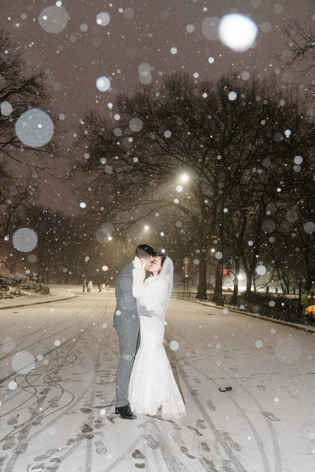 Snowy night time wedding portraits New York City wedding | Oduma photography-42