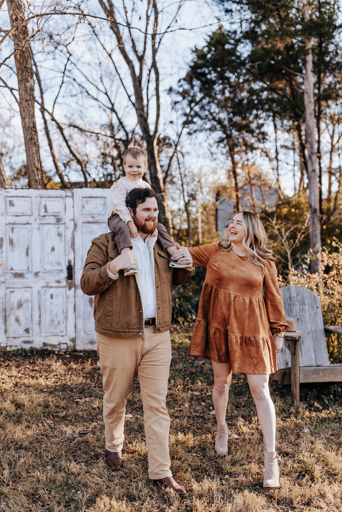 Nashville family photographers capture fall family outdoor photos