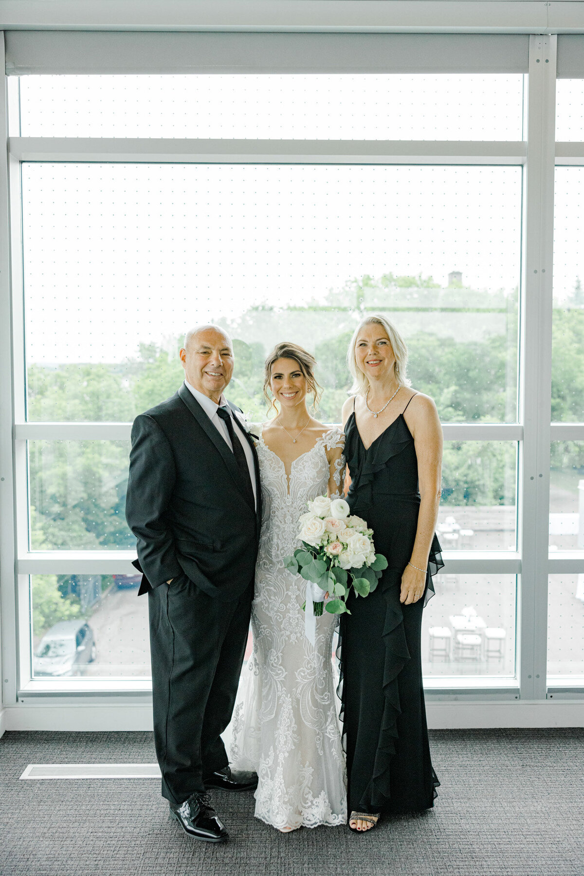 hannah-braden-ottawa-wedding-shaw-centre-2023-167