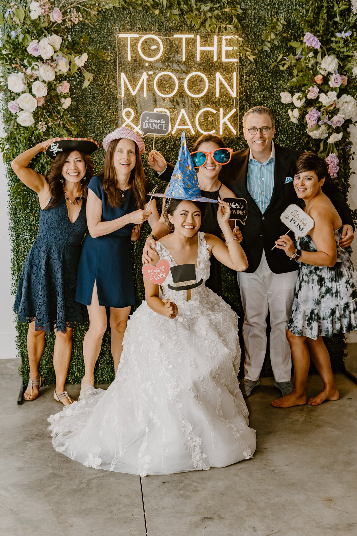wedding-reception-photo-booth-emerald-hills-events-promise-city-iowa-des-moines-wedding-photographer-storyteller-collective-photo-co