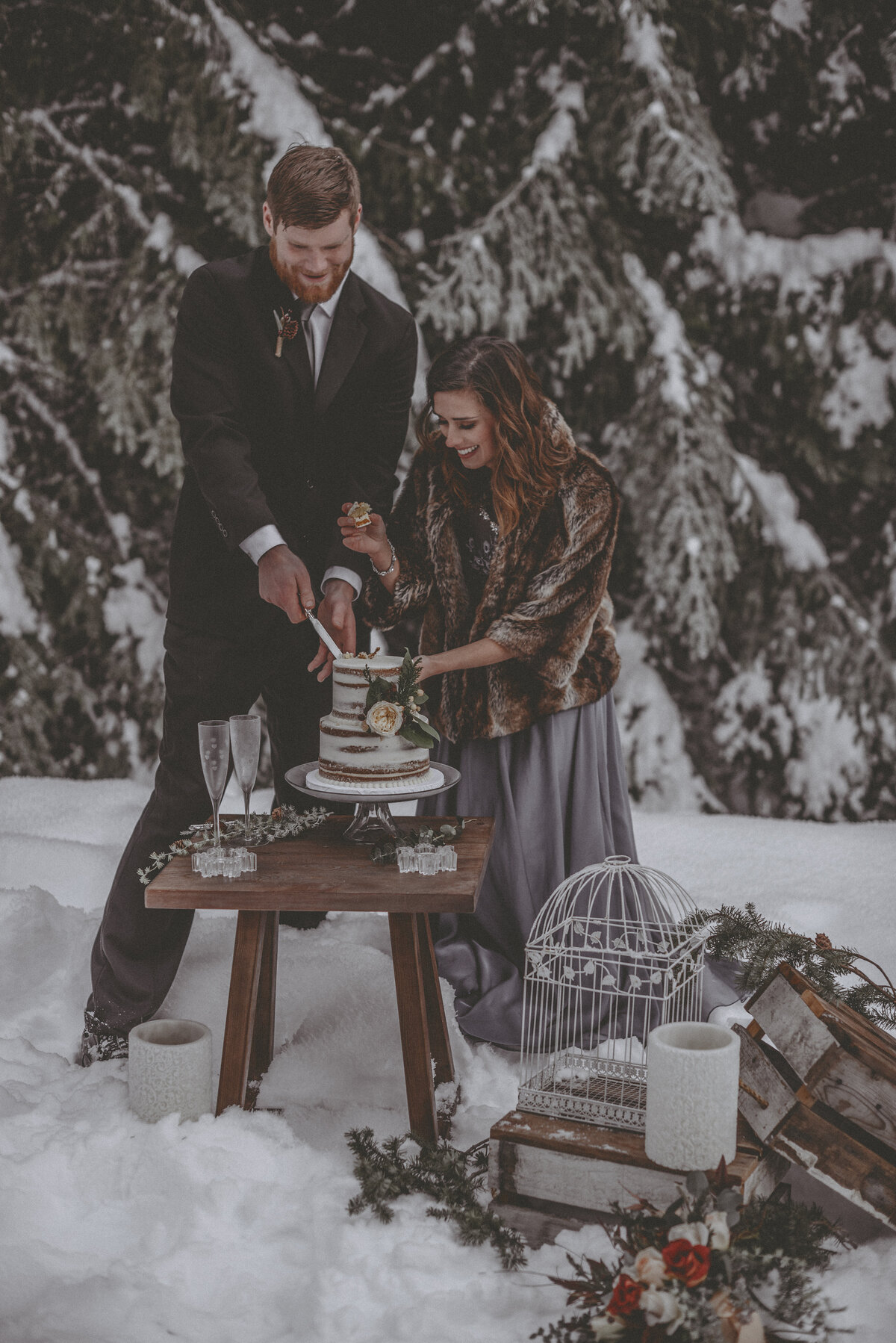 PNW_Elopement_Photographer_Winter Elopement_Tiffanyrudephotography-2099