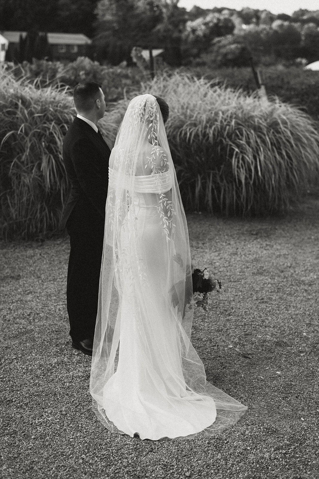 Libby+Connor_FulchinoVineyards-CoupleFormals-1_websize
