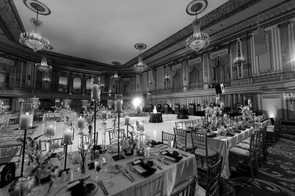 Berlez-Aspen-Avenue-Chicago-Wedding-Photographer-Palmer-House-Celebrate-Planning-Yanni-Design-Dimitra-Shannon-O'Brien-Magazine-Editorial-200