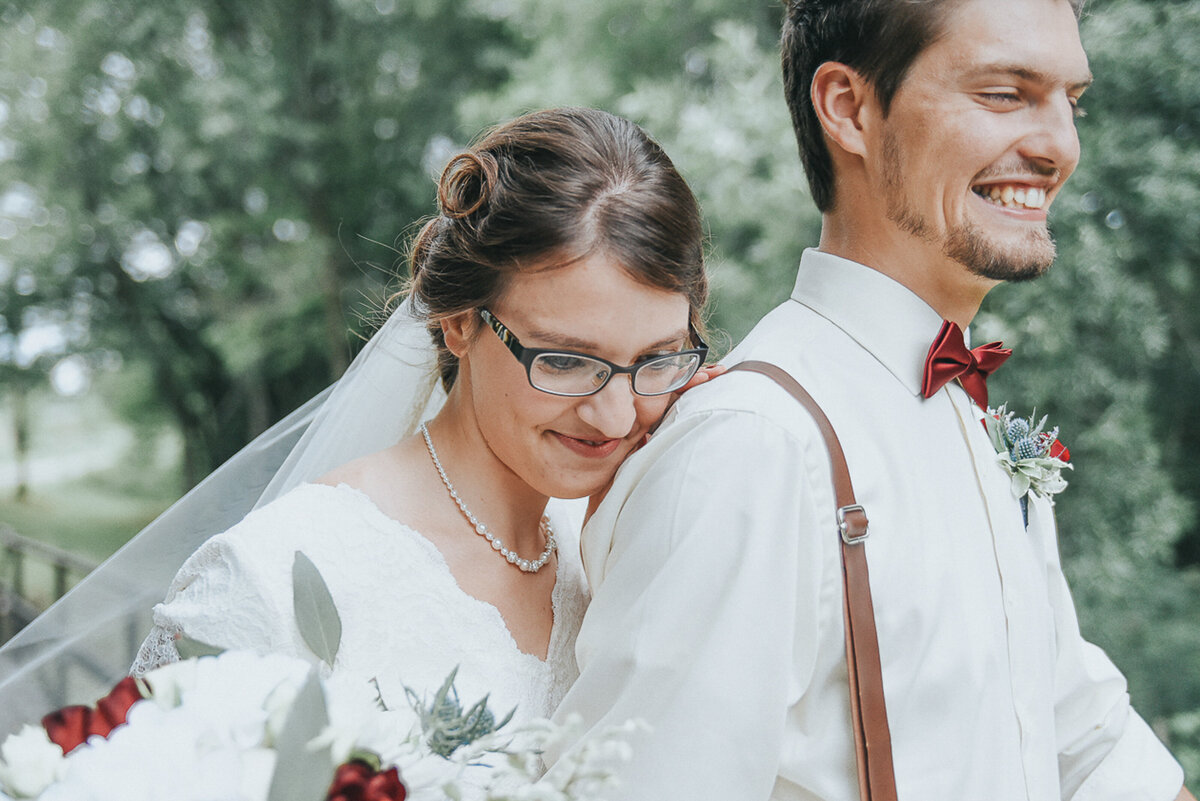wedding bridal party | Iowa wedding photographer | Iowa Photographer | Playlife | Cedar Rapids | Iowa City | Kalona | Alaynna Ann Schwartz-16