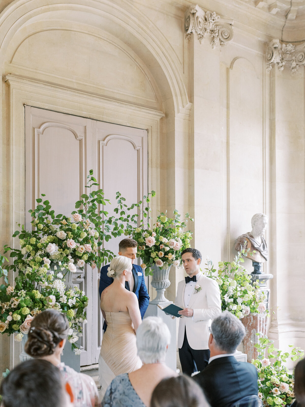 Jennifer Fox Weddings English speaking wedding planning & design agency in France crafting refined and bespoke weddings and celebrations Provence, Paris and destination Laurel-Chris-Chateau-de-Champlatreaux-Molly-Carr-Photography-66