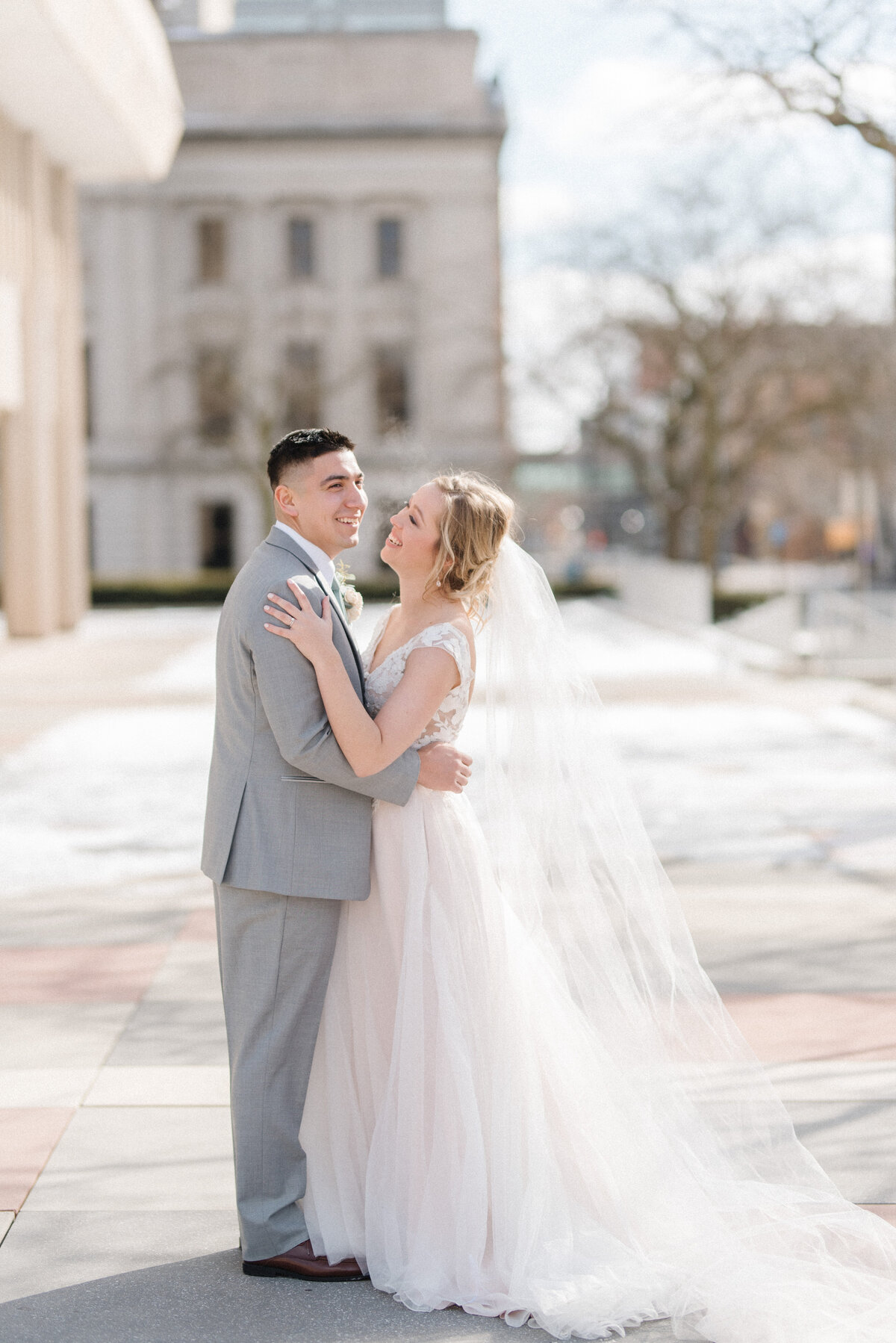 Fort Wayne Indiana Luxury Wedding Photographer Burman Photography-10
