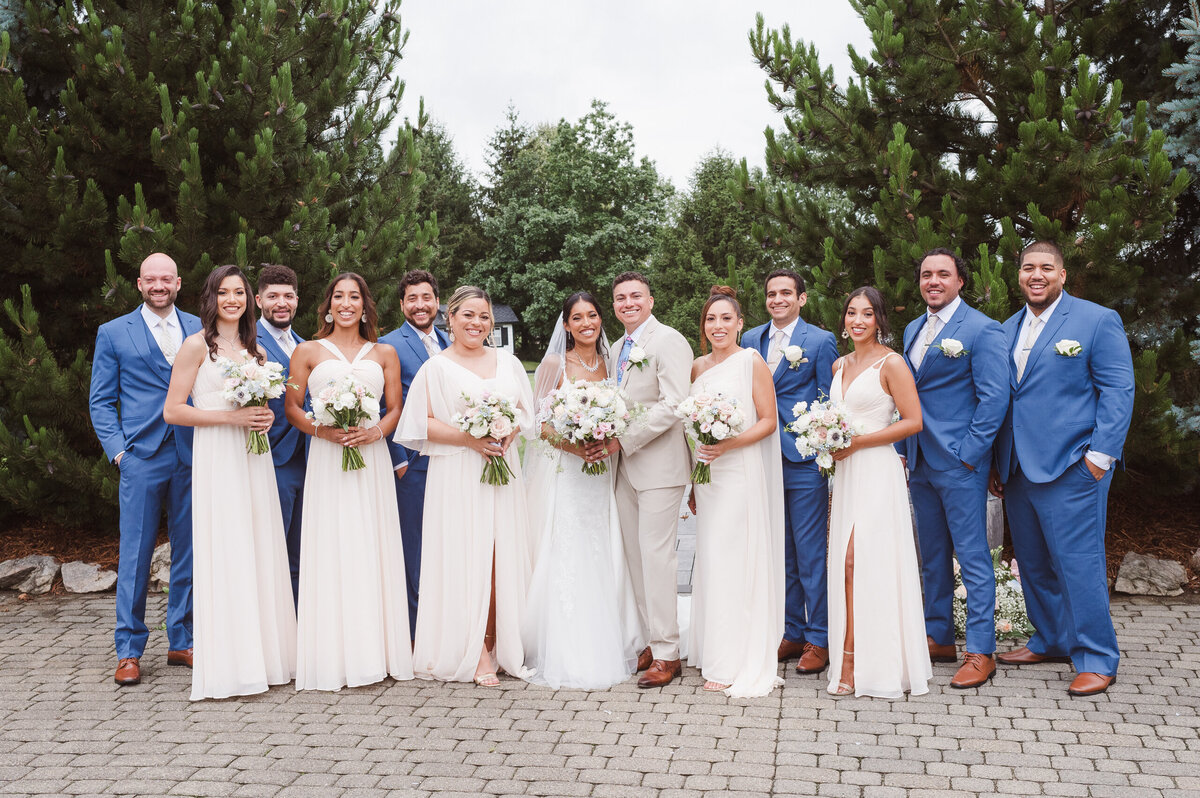 wedding-party-group-shot