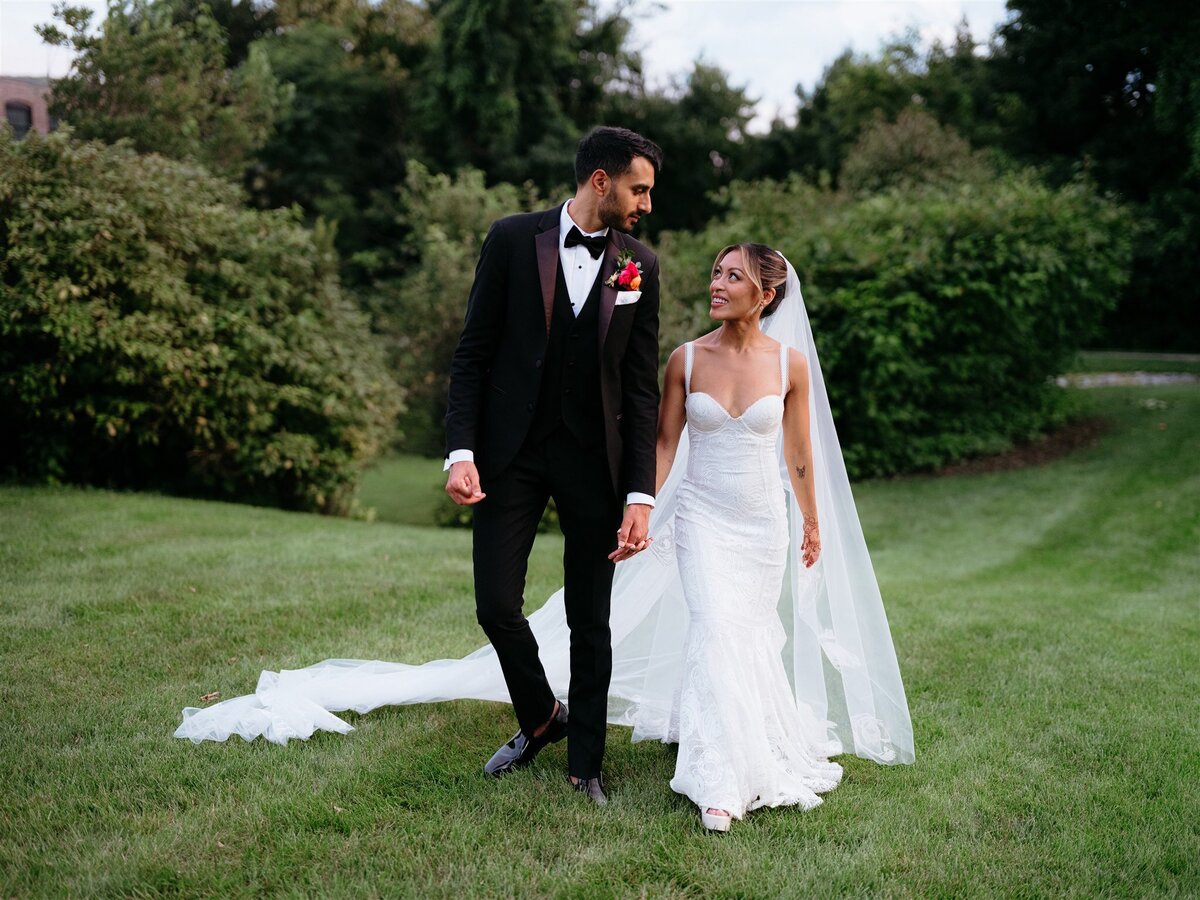 Suneet+Kirstie_Previews_0182